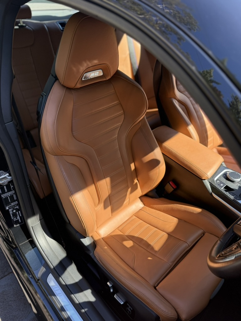Featured detail